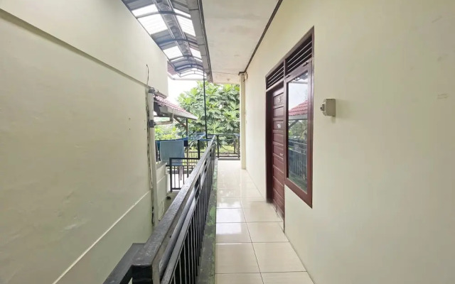 SPOT ON 92037 Jokotole 2 Homestay