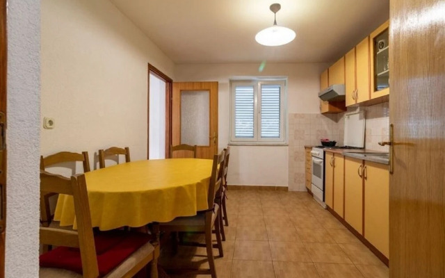 Mir - Family Apartments With Garden Terrace - A1