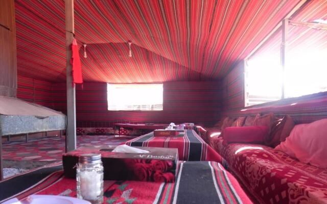 Explore Wadi rum camp