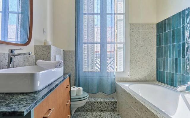 Wonderful Apartment Terrace Center of Paris