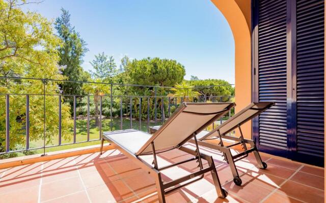 AL - W Residence Golf F5