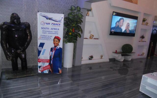 Gold Crown international Hotel