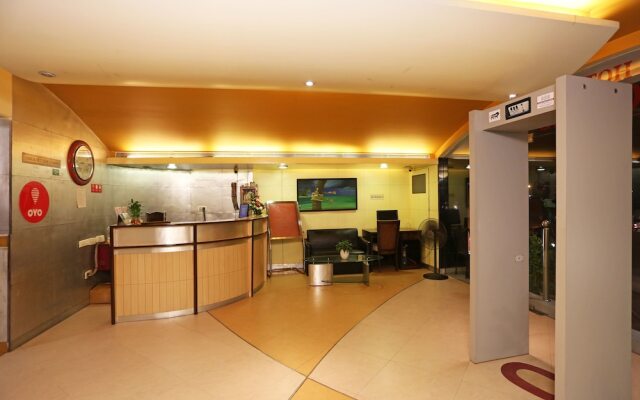 OYO 443 Hotel Lohias