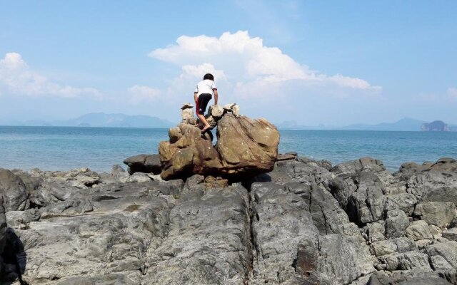 Suntisook Resort