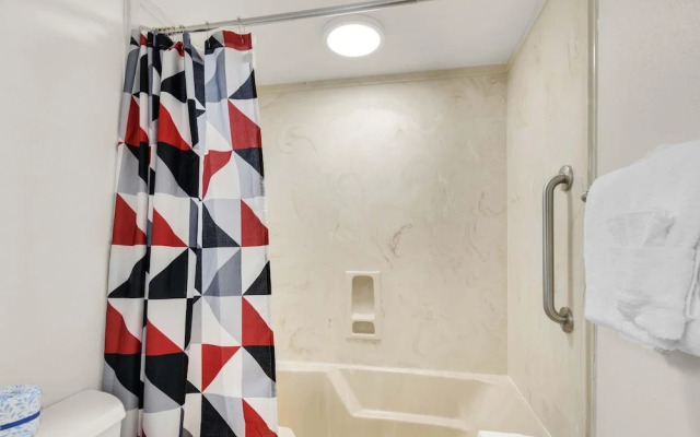 Tristan Towers Unit 2B