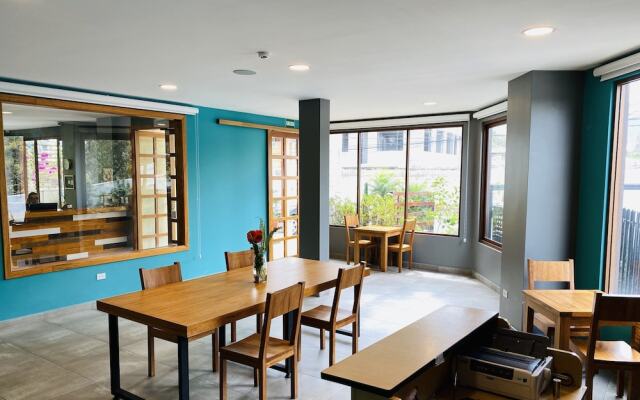 Ilalo Garden Hotel & Restaurant