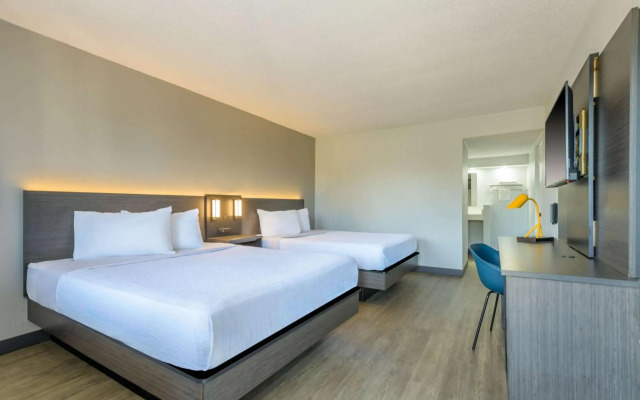 Motel 6 Ocala, FL - Conference Center