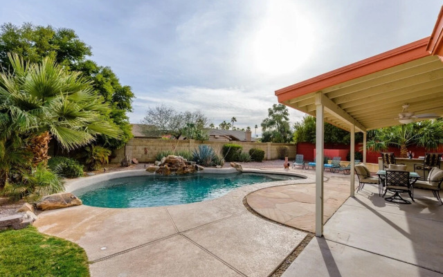 Casa Willow 4 Bedroom Home by RedAwning