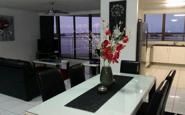 Beaconlea Tower Apartments