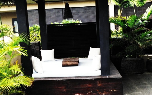 Alam Warna Villa – Guest Rooms – Kuta