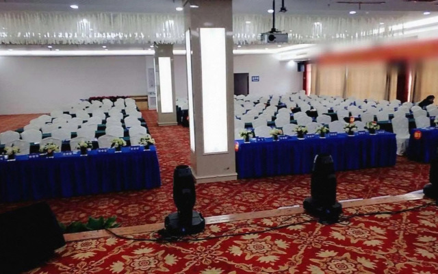 Oriental International Hotel