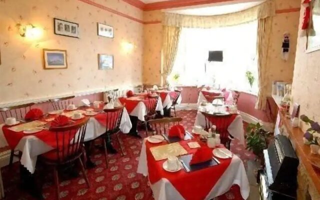 Longcroft Lodge