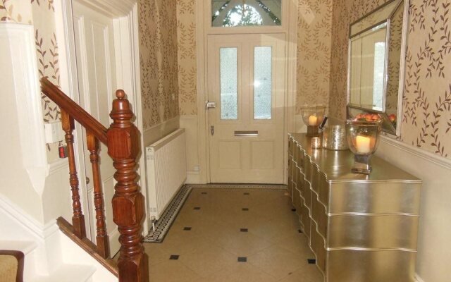 Bed  Breakfast London Organic
