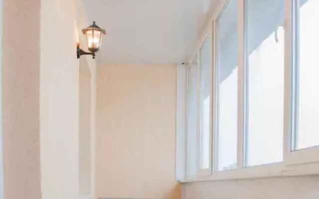 Апартаменты Home-Hotel, ул. Малая Житомирская, 10-2