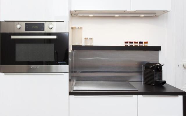 Luxury 2 Bedrooms Le Marais I by Livinparis