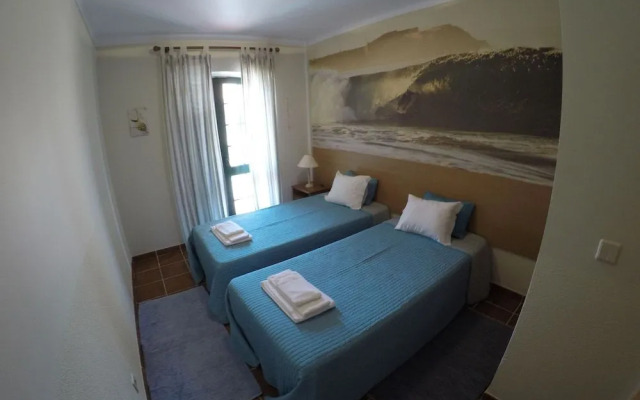 Supertubos Beach Hostel