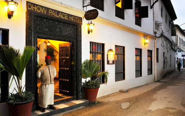 Dhow Palace Hotel