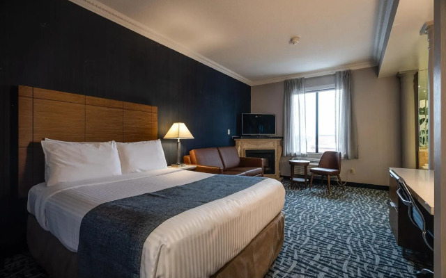 Monte Carlo Inn Toronto West Suites