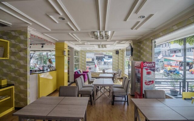 Hotel Feodora by RedDoorz