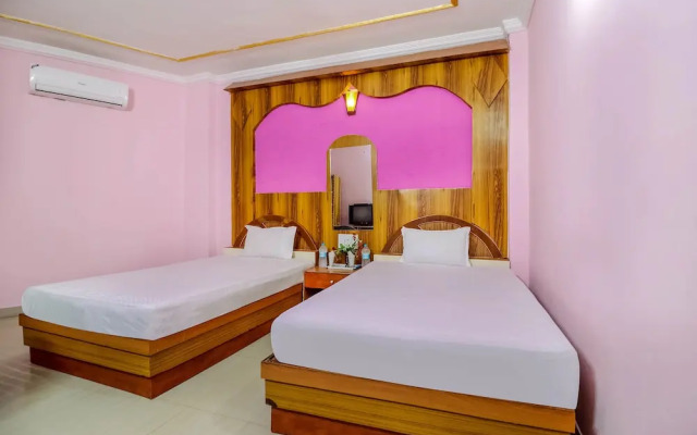 OYO 60859 Hotel C K International