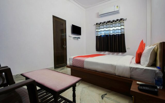Hotel Moonlight By OYO Rooms
