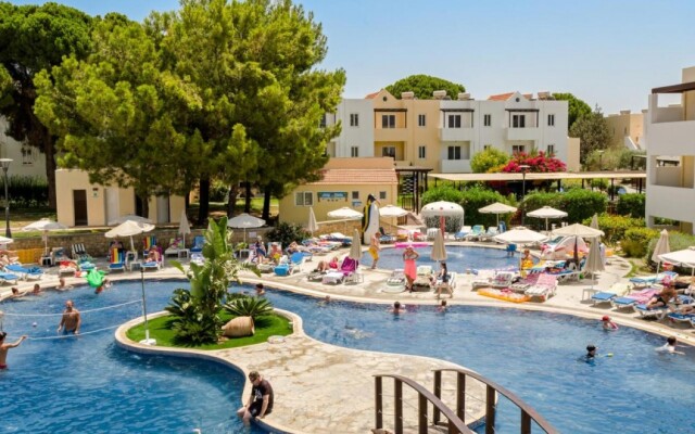 Matina Pefkos Aparthotel