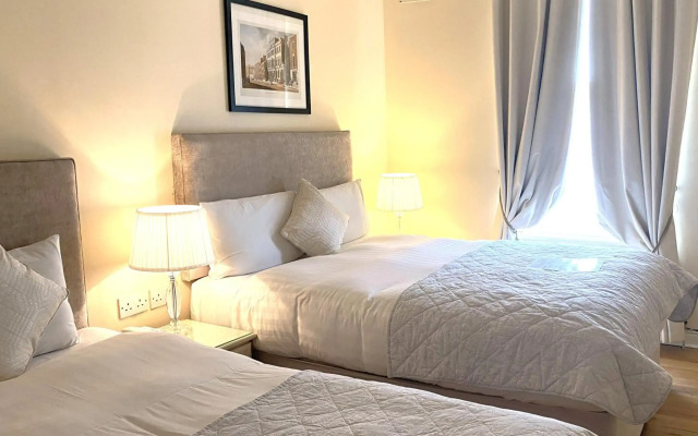 Baggot Court Townhouse