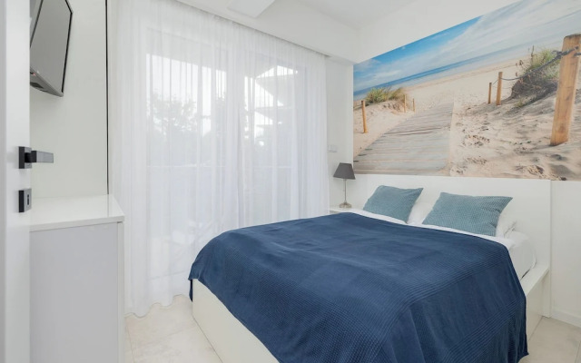Klifowa Resort Rewal by Renters Prestige