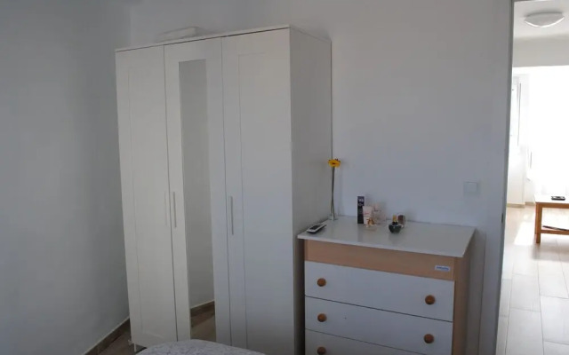 Charming Apartment Close to the Beach