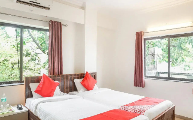 Capital O 15654 Hotel Gajanan Pride