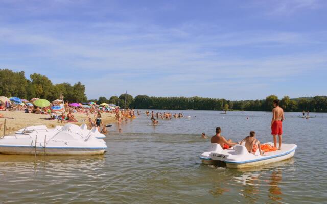 Tasteful villa with Wi-Fi, located in natural surroundings