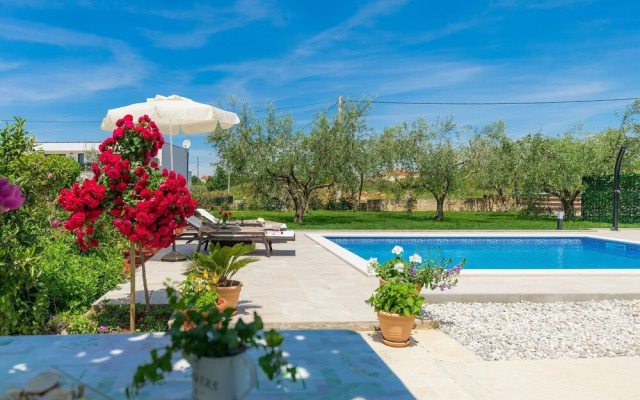 Chiara Bu Inija in Bu Inija