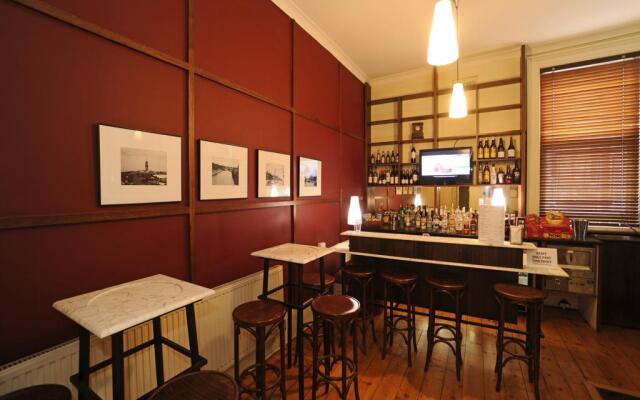 Richmond Hill Hotel