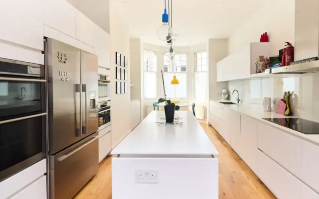 The Clapham Crib - Spacious 4bdr House With Patio
