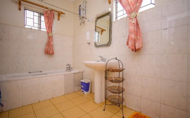 Ivys Inn Guest House