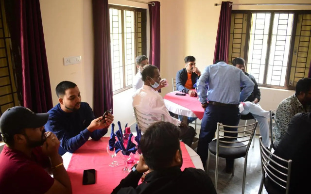 The Greenstar Inn Premium