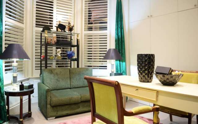 Cosy 1 Bedroom Studio Flat in Knightsbridge