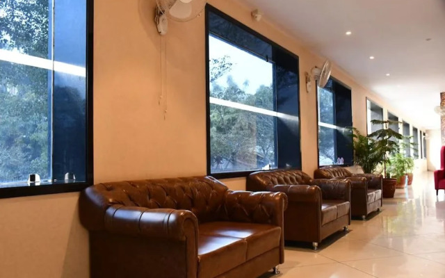 Rajlaxmi Hotel