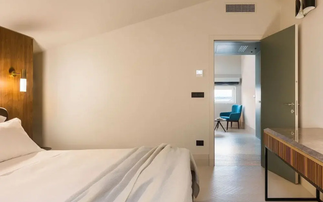 Byssus Suites