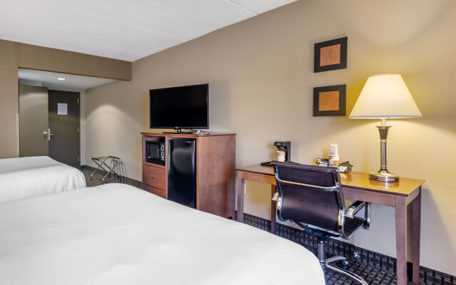Comfort Inn & Suites South Hill I-85