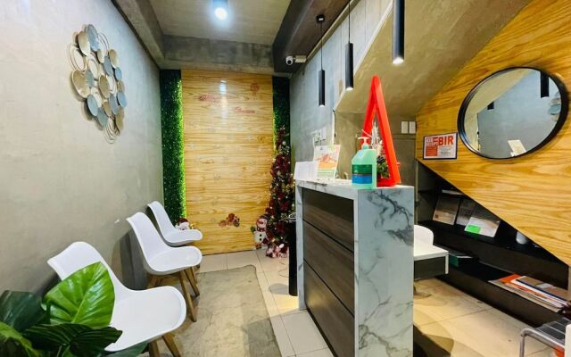 Rcee Place by RedDoorz