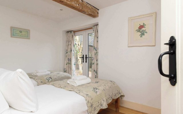 The Dairy - Spacious 3 bed Barn in Sidlesham