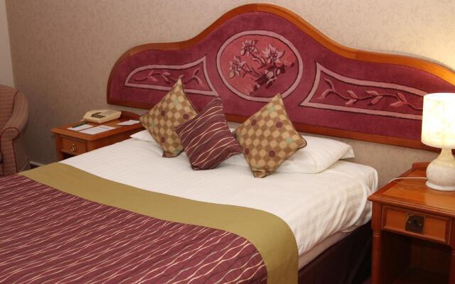 The Coppid Beech Hotel