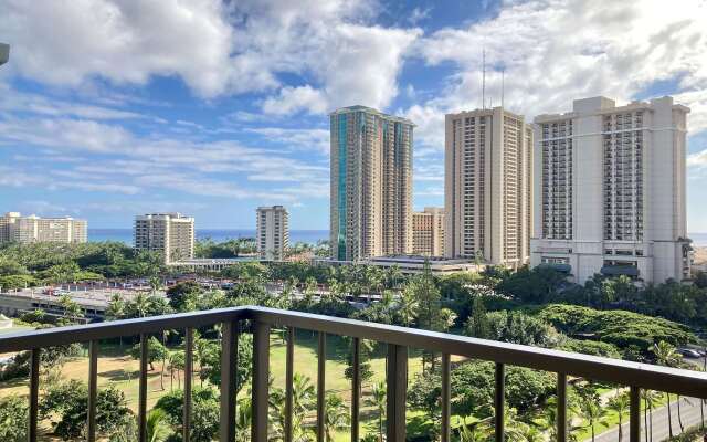 DoubleTree by Hilton Hotel Alana - Waikiki Beach