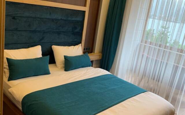 Danis Motel