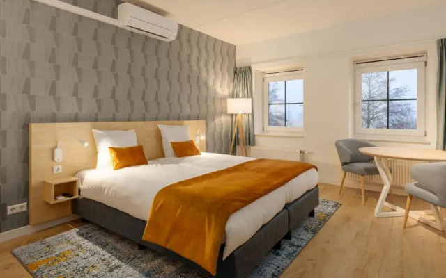 Roompot Hotel Marinapark Volendam