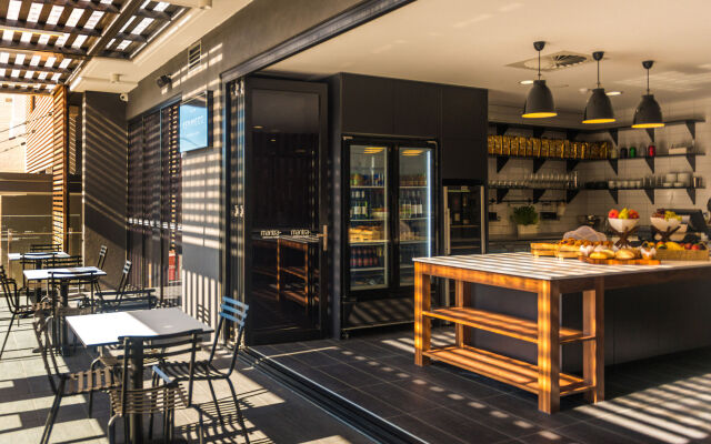 Kennigo Hotel Brisbane, Independent Collection by EVT