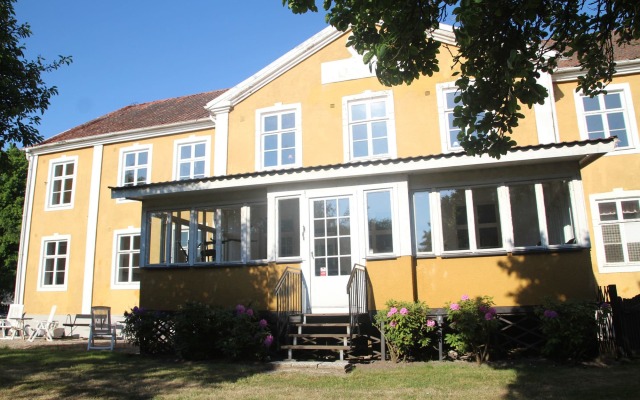 Mjällbyhus Pensionat & Stugby