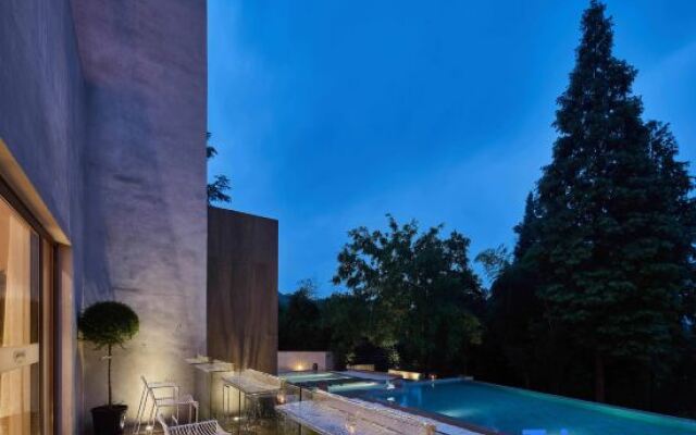 Tasha Dudo Amor Private Tang Castle Homestay (Moganshan Branch)