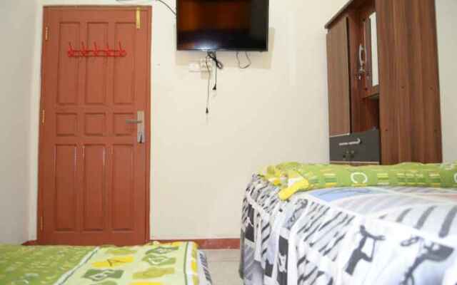 Guest House Zaky Bukittinggi (ZK2)